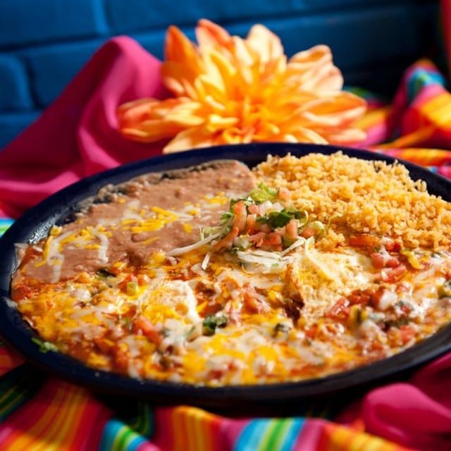 HUEVOS RANCHEROS.