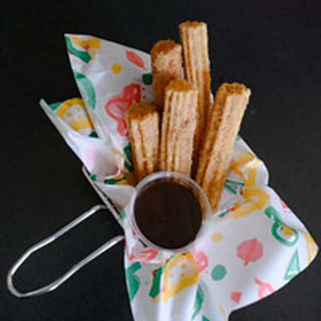 CHURROS.