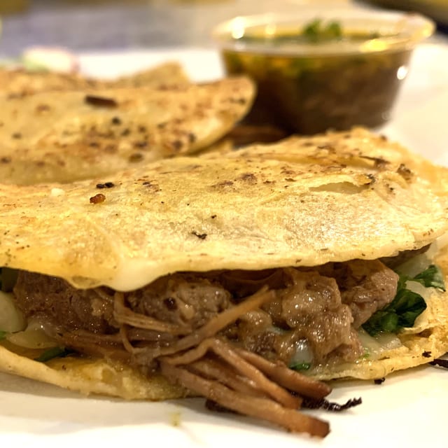 BIRRIA TACOS.